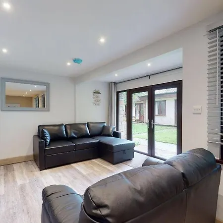 48 Trevithick Court, Tolroy Manor